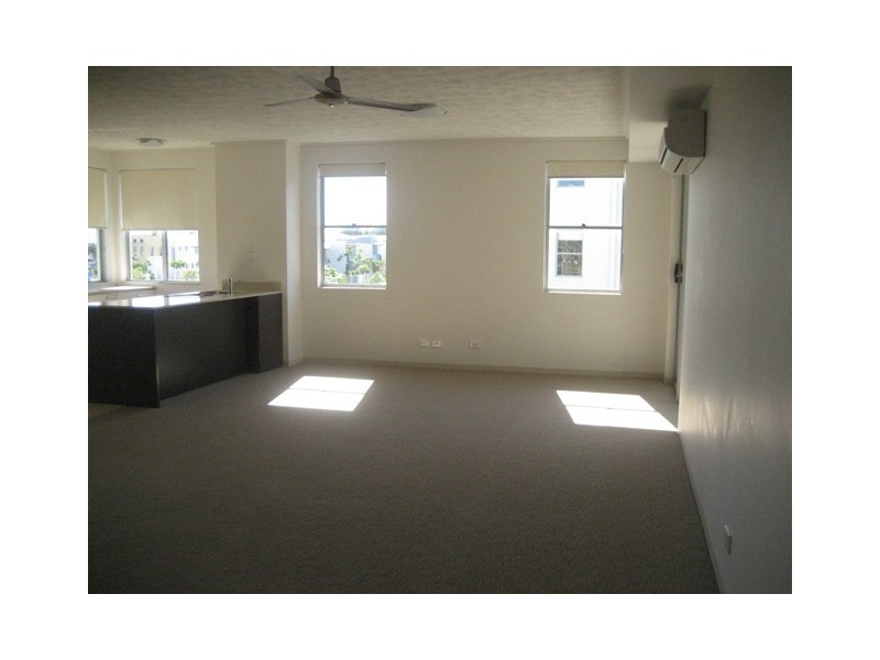 121/66 Sickle Ave, Hope Island QLD 4212