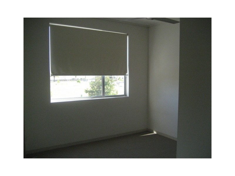 121/66 Sickle Ave, Hope Island QLD 4212