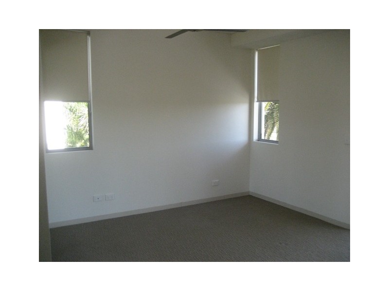 121/66 Sickle Ave, Hope Island QLD 4212