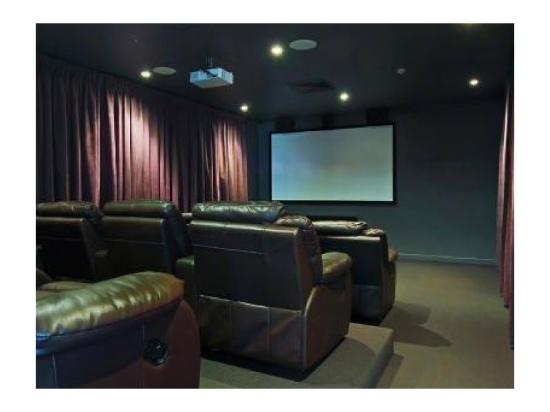 121/66 Sickle Ave, Hope Island QLD 4212