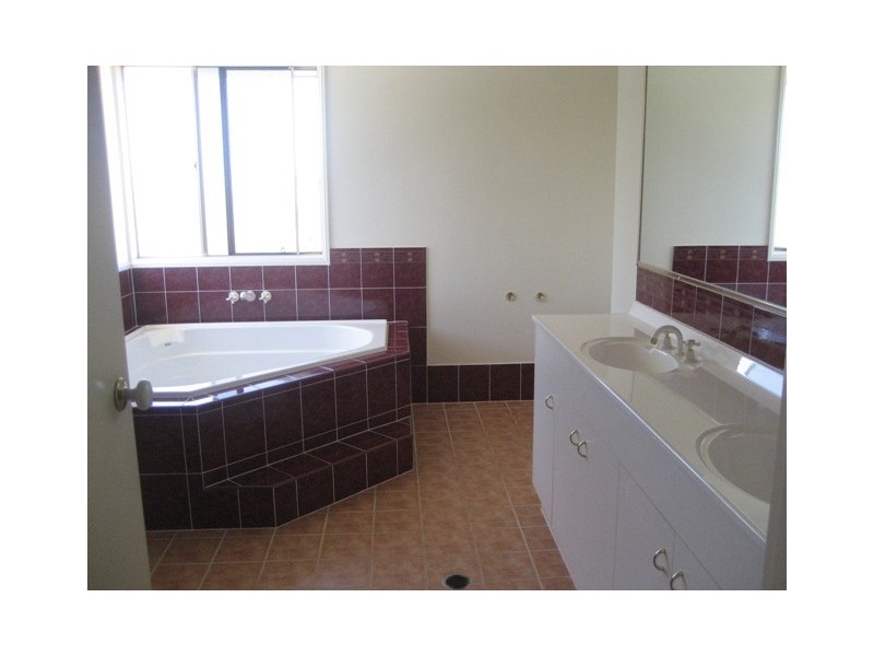 19 Jacob Crt, Upper Coomera QLD 4209