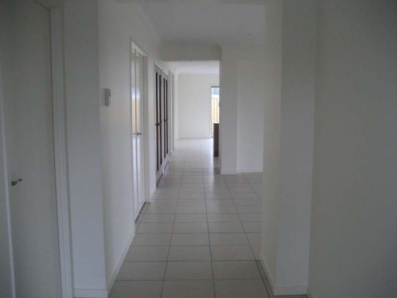 3 Garigal Court, Upper Coomera QLD 4209