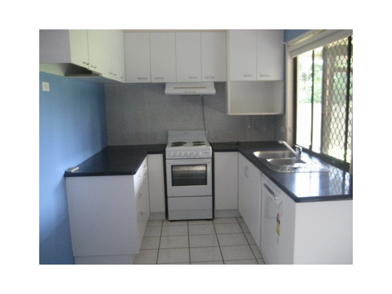 6 Trailwood Court, Eagleby QLD 4207