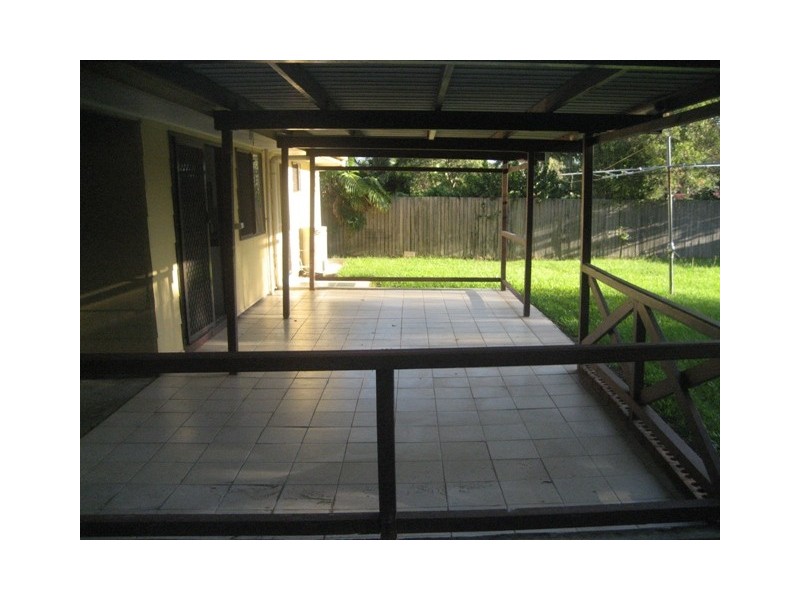 6 Trailwood Court, Eagleby QLD 4207