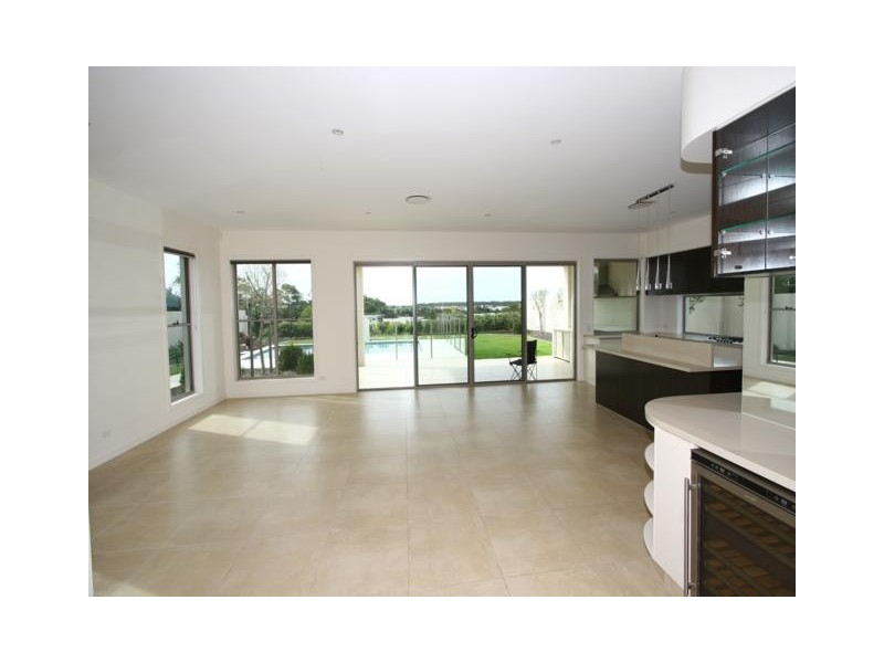 3033 Forest Hills Drive, Sanctuary Cove QLD 4212