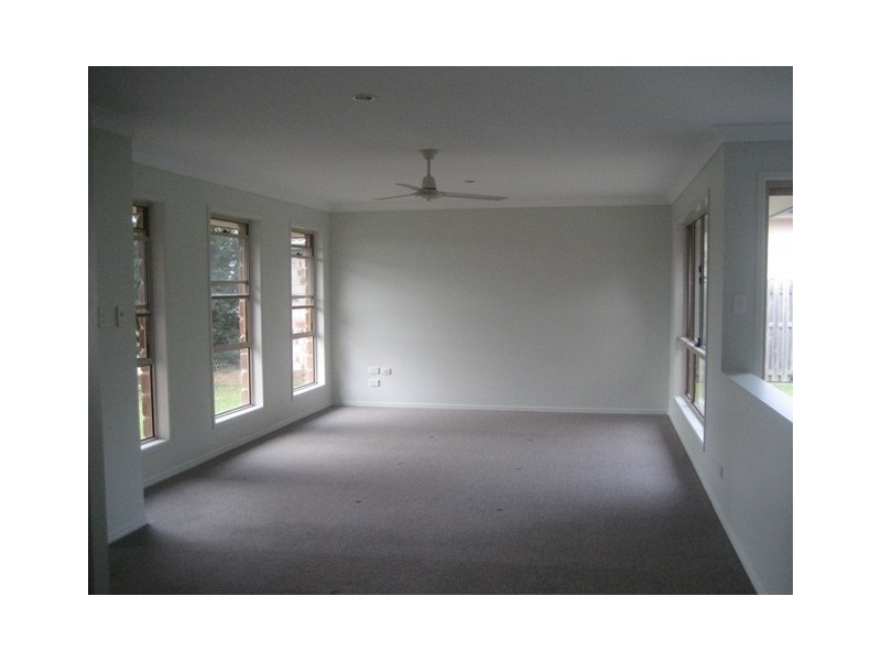 16 College Close, Upper Coomera QLD 4209