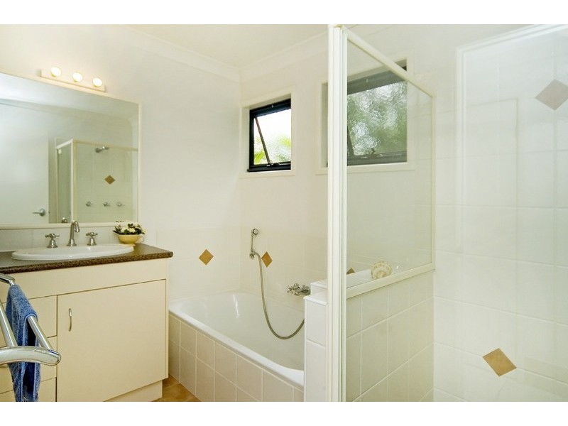 Pacific Pines QLD 4211