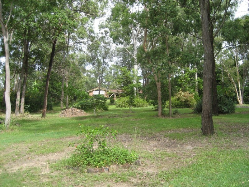 13 Brentwood Tce, Oxenford QLD 4210