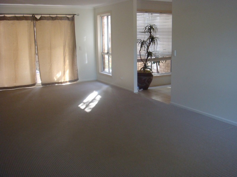 58 Studio Drive, Oxenford QLD 4210