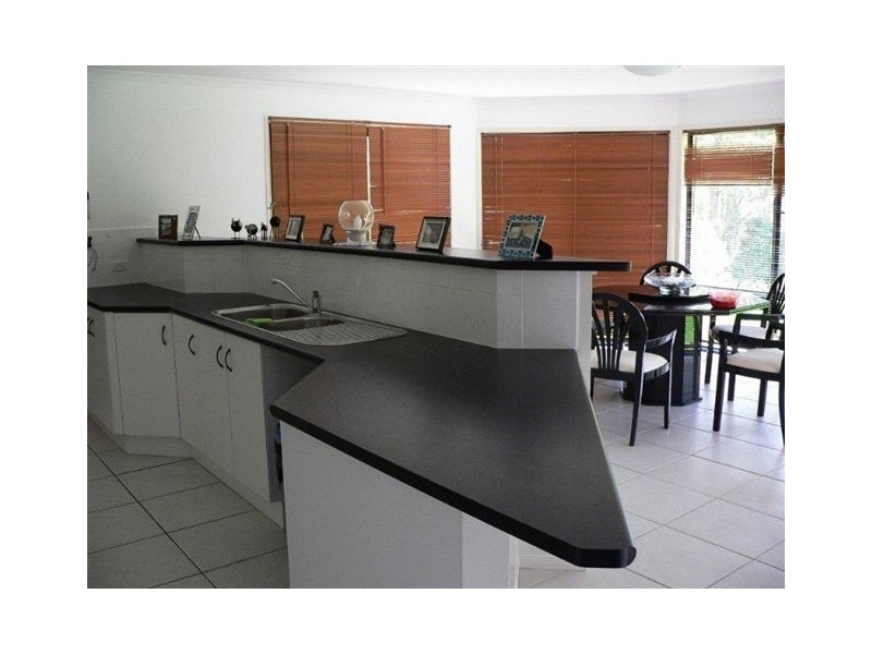 Wongawallan QLD 4210