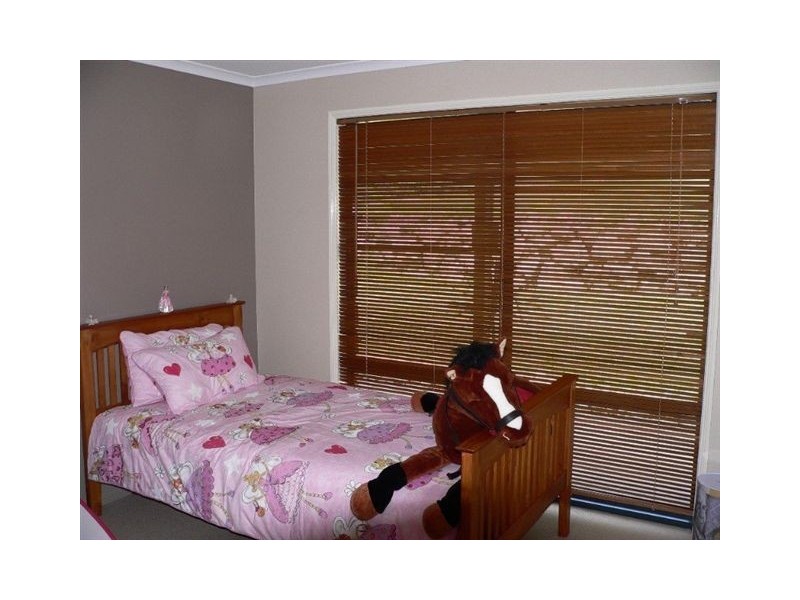 Wongawallan QLD 4210
