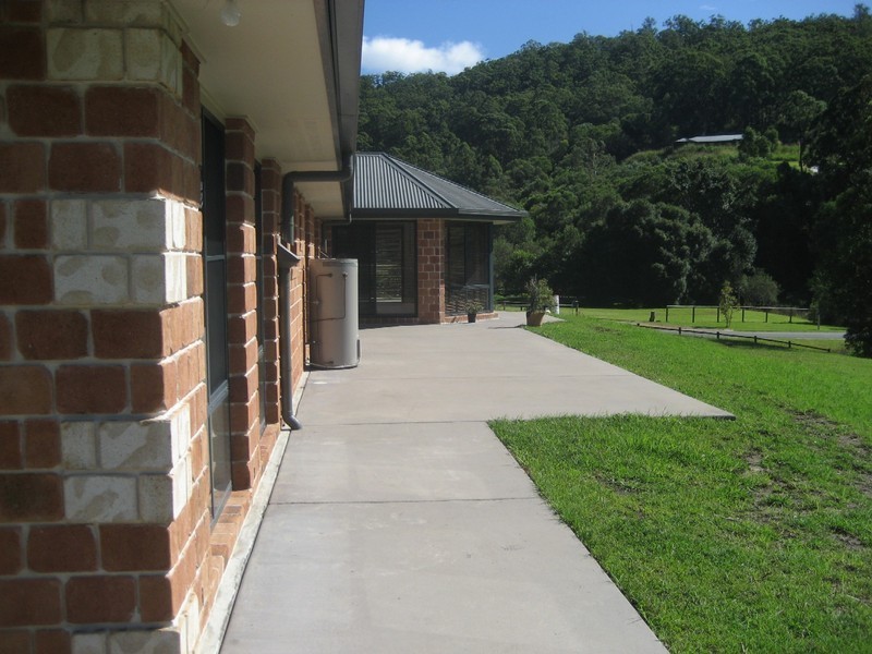 Wongawallan QLD 4210
