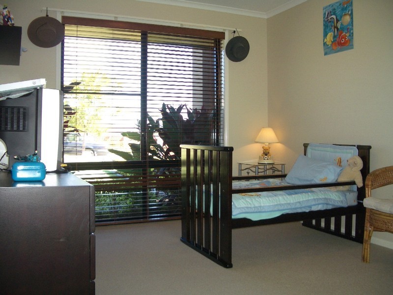 91 Salvado Drive, Pacific Pines QLD 4211