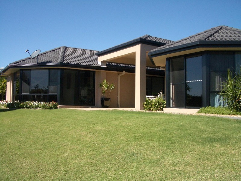 91 Salvado Drive, Pacific Pines QLD 4211