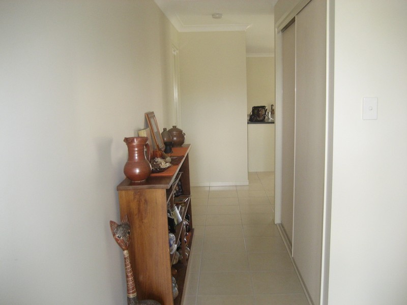 20 Wyndham Cct, Holmview QLD 4207