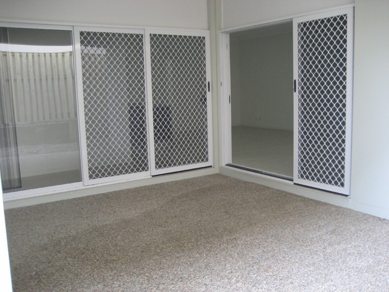 Unit 1  Cnr Richardson and Wright Rd, Upper Coomera QLD 4209