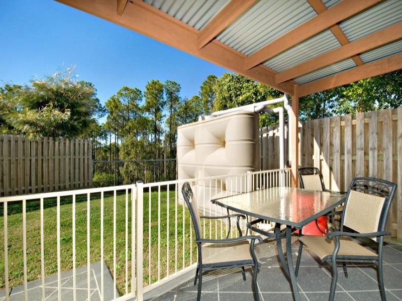 11 Ridgewood Close, Pacific Pines QLD 4211
