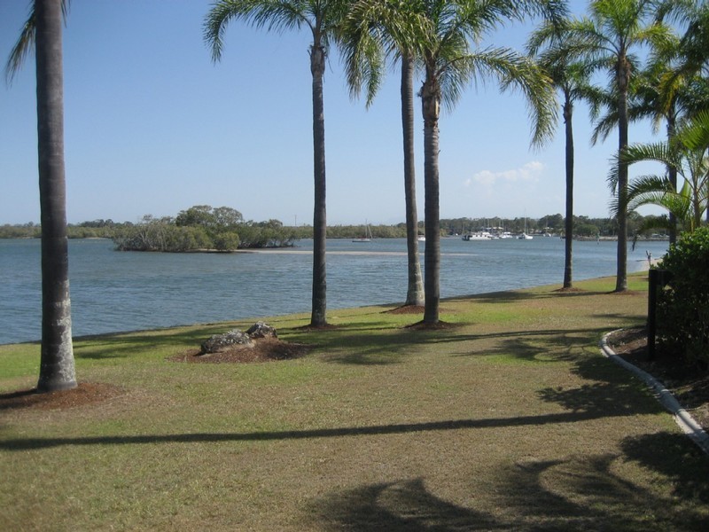 42/81-91 Boykambil North, Hope Island QLD 4212