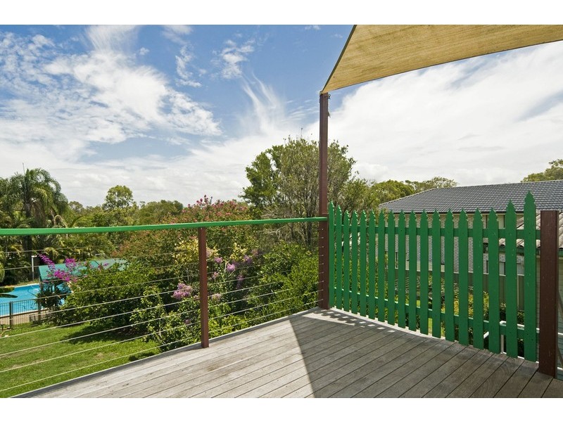 16 Beitz Avenue, Labrador QLD 4215