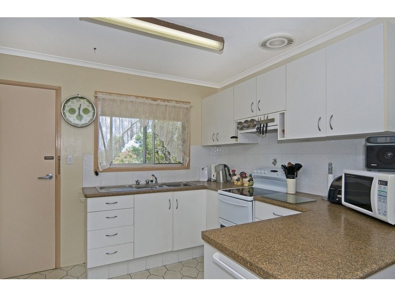 16 Beitz Avenue, Labrador QLD 4215