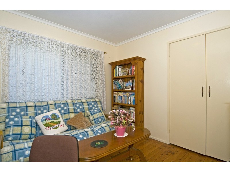 16 Beitz Avenue, Labrador QLD 4215