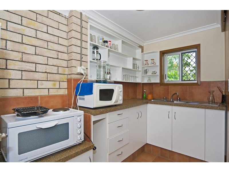 16 Beitz Avenue, Labrador QLD 4215