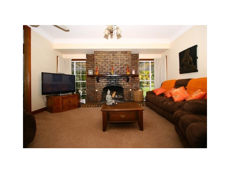 2 Ruth Terrace, Oxenford QLD 4210