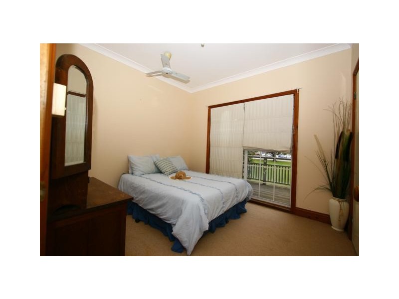 2 Ruth Terrace, Oxenford QLD 4210