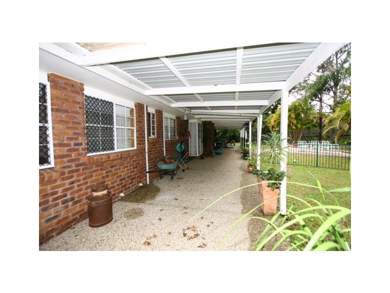 2 Ruth Terrace, Oxenford QLD 4210