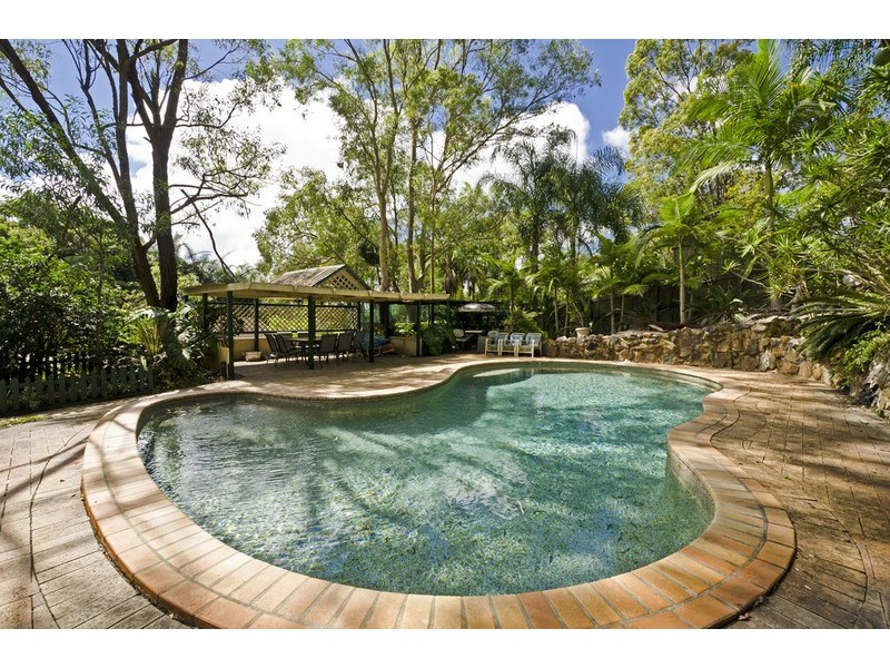 17 Helensvale Road, Helensvale QLD 4212