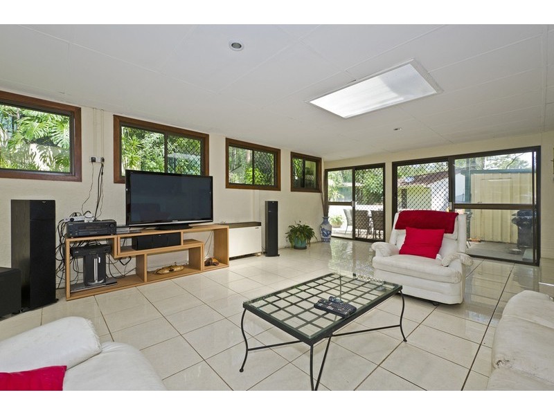 17 Helensvale Road, Helensvale QLD 4212