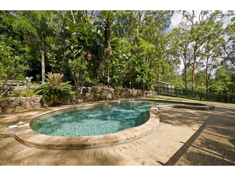 17 Helensvale Road, Helensvale QLD 4212
