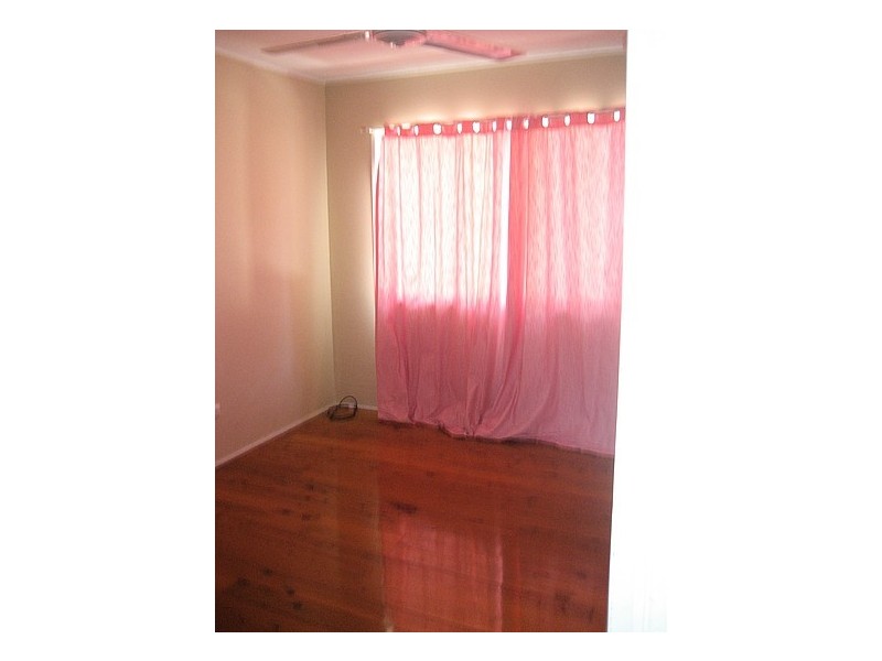 41 Maple St, Kingston QLD 4114