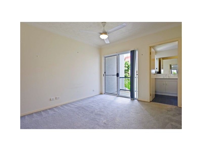 Chevron Island QLD 4217