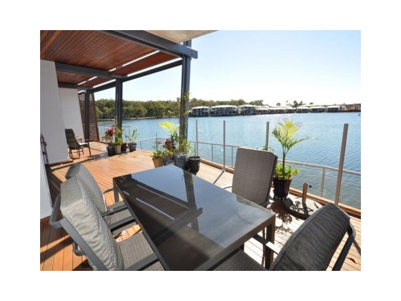80/181  Lae Drive, Coombabah QLD 4216