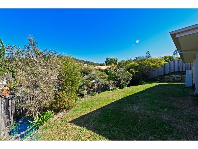 24 Whitely Circuit, Maudsland QLD 4210
