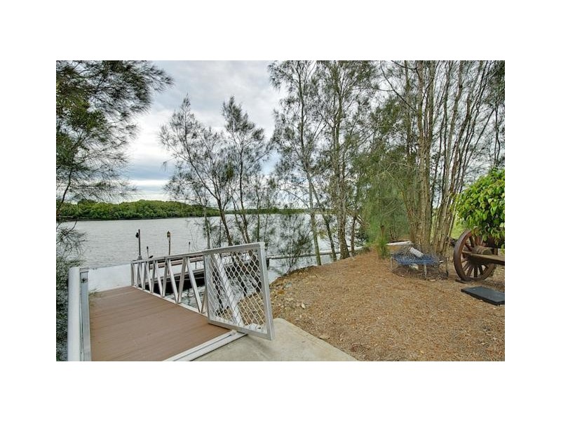 393 Rotary Park Road, Alberton QLD 4207