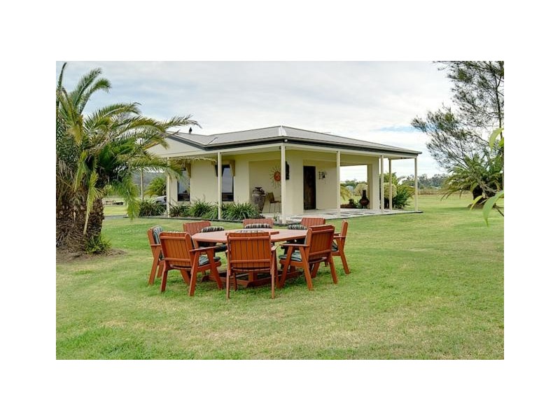 393 Rotary Park Road, Alberton QLD 4207