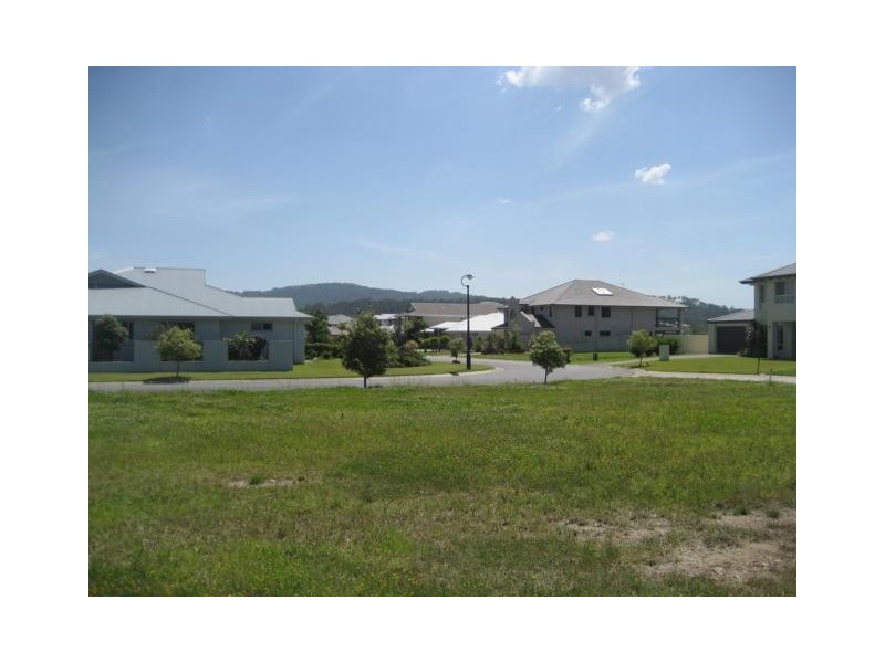 11 Temple Island Circuit, Oxenford QLD 4210