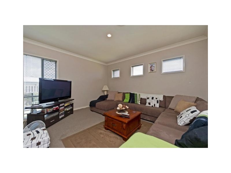 9 Watercress St, Upper Coomera QLD 4209