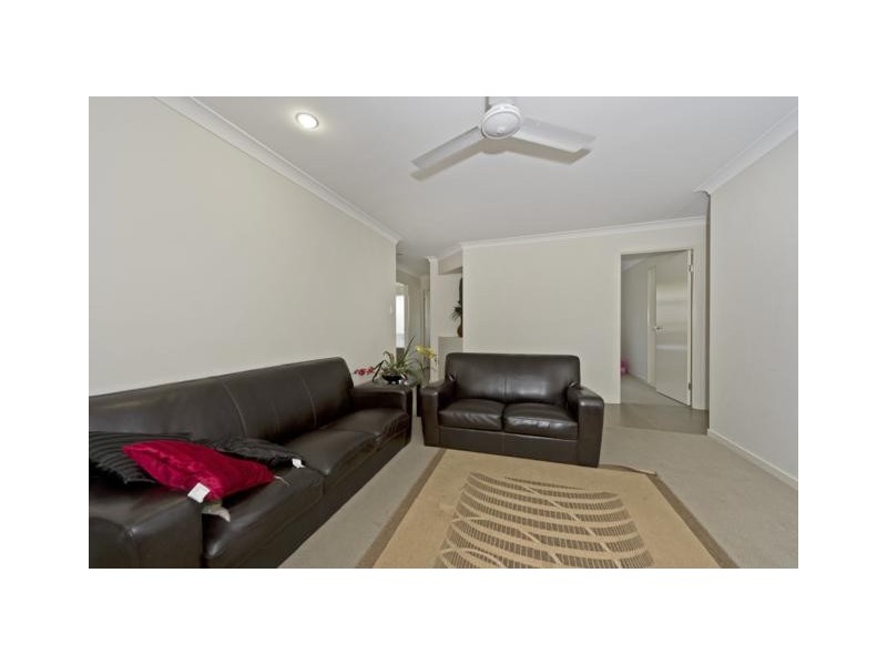 24 Bellagio Crescent, Coomera QLD 4209