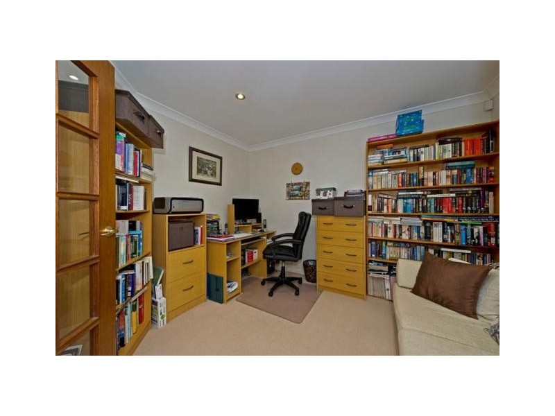 6 Nabberu Street, Maudsland QLD 4210