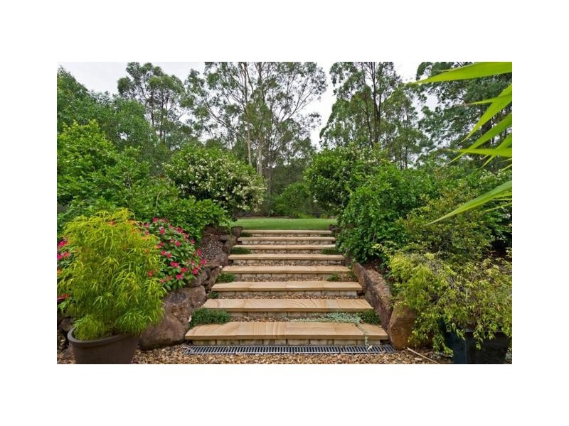 6 Nabberu Street, Maudsland QLD 4210