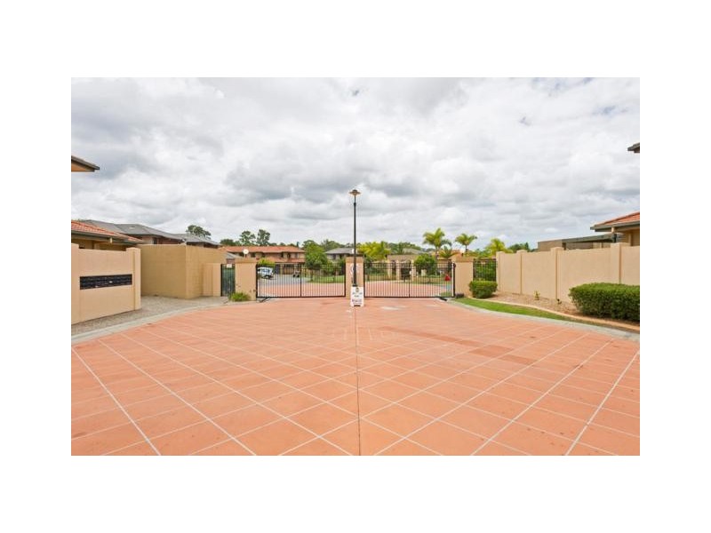 12/1 Secondary Street, Upper Coomera QLD 4209