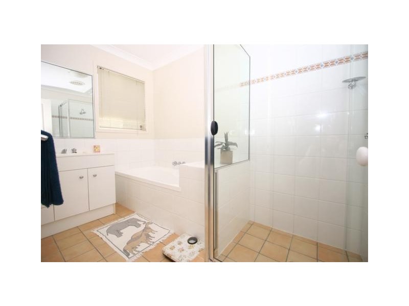 8/8A Clydesdale Drive, Upper Coomera QLD 4209