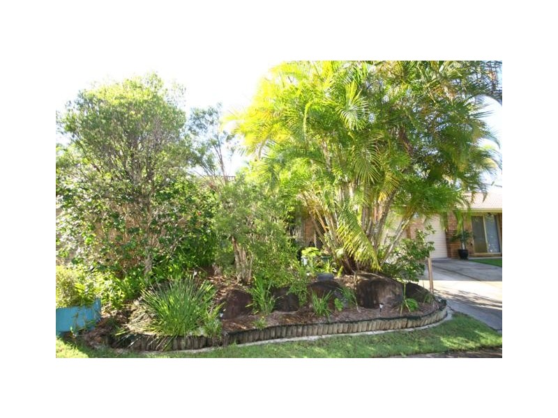 4/11 Vine Court, Oxenford QLD 4210