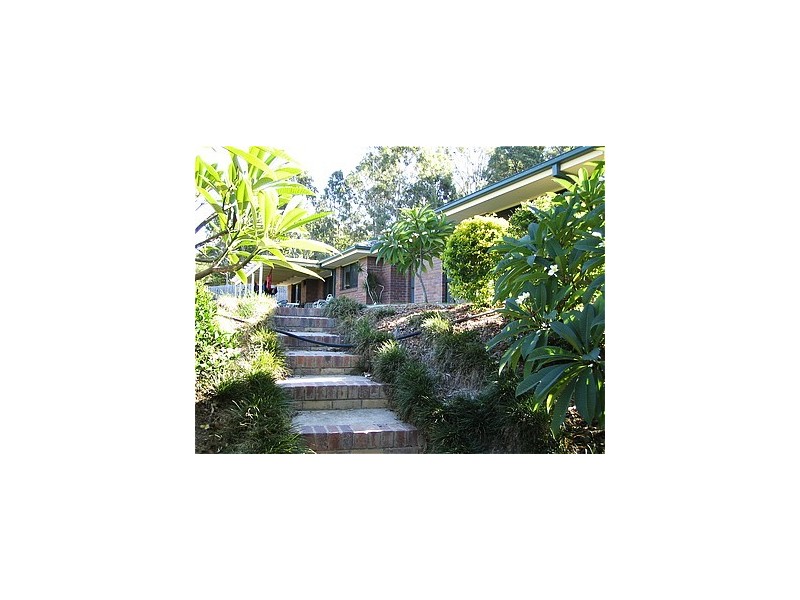 4 Carl Street, Oxenford QLD 4210