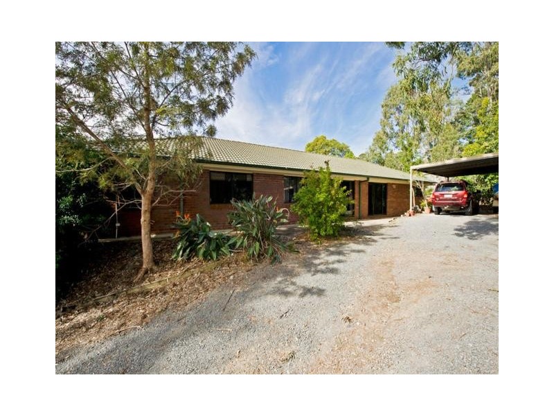 4 Carl Street, Oxenford QLD 4210