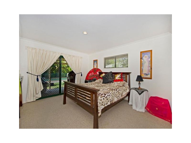 4 Carl Street, Oxenford QLD 4210