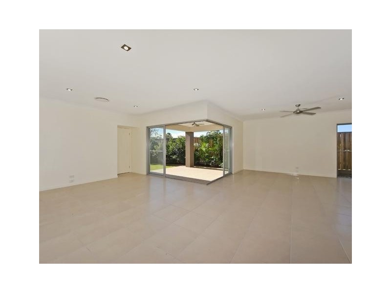 4 Limmen Street, Pimpama QLD 4209